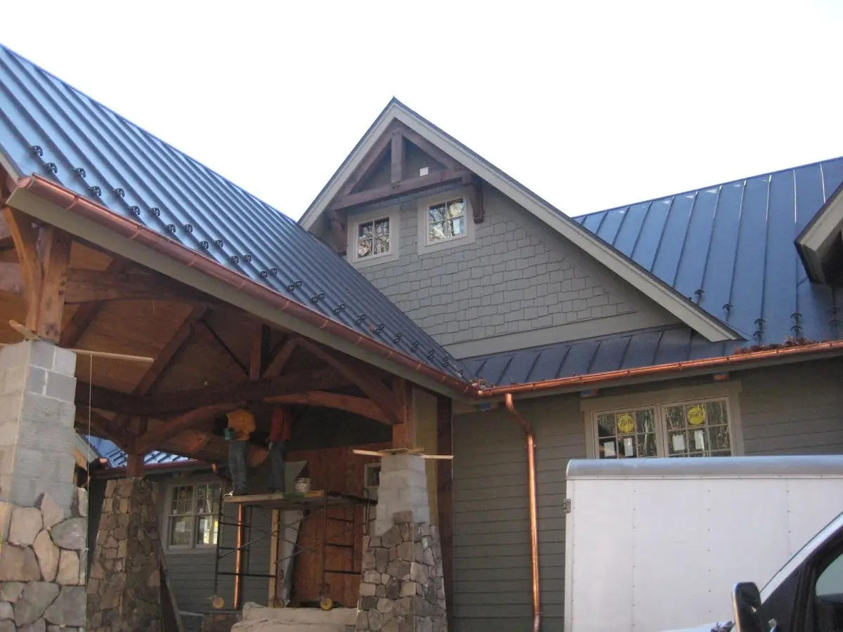 Craftsman Roofing team delivering quality roofing work in Sleepy Hollow Manor
